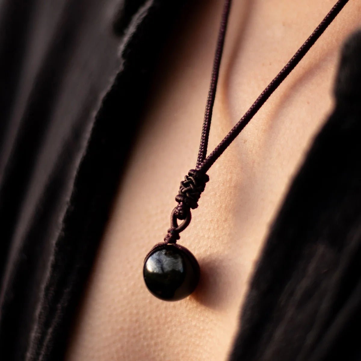 Pendentif : Gemme d'obsidienne dorée